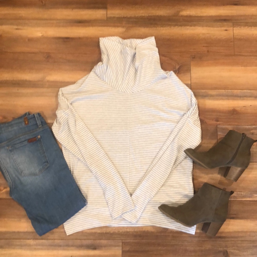 Gray/white Striped Turtleneck